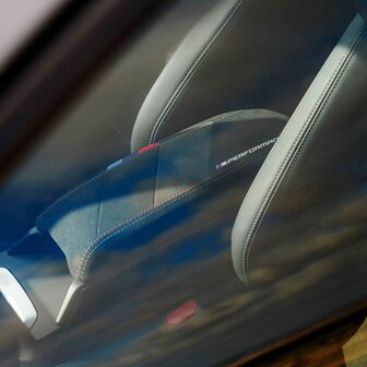 M Performance alcantara armsteun - BMW 1 &amp; 2 Serie (F40,F44,F70,F74)