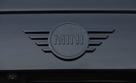 MINI Embleem voorzijde Piano Black (F60)