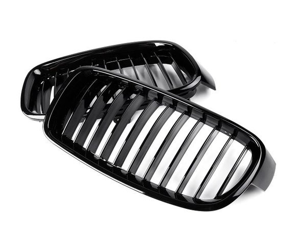 Grille hoogglans zwart met matte spijlen F30 F31